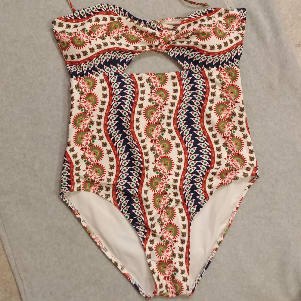 Women's Cupshe one piece w\keyhole-Large
